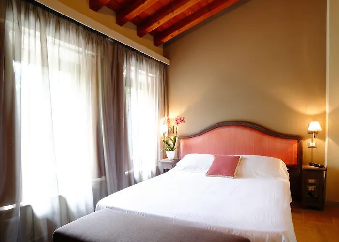 Hotel La Maison De Vi Carpaneto Piacentino